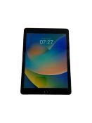 Pre-owned Apple iPad 5th Gen (A1822) 128GB in Space Gray (iCloud unlocked) (S/N: GCGW4DGSHLFD).