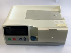 Baxter Homechoice Claria APD Cycler (REF: 5C6M10) with suitcase. Pre-owned .