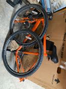 Pre-owned Claud Butler Explorer 1.0 in Orange.