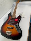 Squier Classic Vibe 60s Fretless Jazz Bass - 3 Tone Sunburst - Indian Laurel Fingerboard.