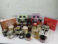 A crate of assorted Premium Foods to include Fortnam & Mason, Gradassi and Hamptons.