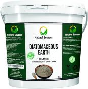 Seventeen Natural Sources Diatomaceous Earth Pest Control Grade (12/27) -1kg (stock image).