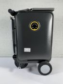 Pre-owned Air Wheel Robot SE35 ride-on luggage (with battery).