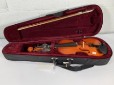 Pre-owned Eagle MV1411 4/4 Student Violin and Case (missing one string).