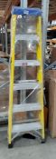 As new Deligo 5+1 fibreglass single sided step ladder (REF: FLS6, EAN: 5060467394055).