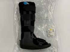Seven as new Ossur Form Fit Walker Boots (REF: W0400BLK) Black, all size small.