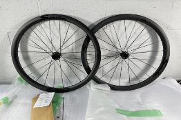 An Elan SuperLight 40 Disc Carbon Wheelset - ceramic (grade 3), 36 tooth / 10 degree engagement, axl