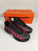 A pair of as new Nike Air Max Tuned trainers, UK size 10.5.