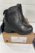 As new Mountain Horse Active Winter Paddock boots - black - UK 5.