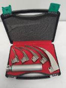 Fifteen as new unbranded Macintosh laryngoscope sets, 5 blades.