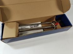 An as new Yellow Jacket 77930 Max-Flow deluxe oil pump.