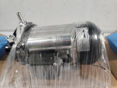 A Thomas Picolino VTE 6 Oilless vacuum pump,150 mbar, 6/7.2 m3/h (25160112).