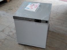 An as new Coolmed Solid Door Medical Refrigerator, Climate Class: 4, Protection Class: I, Refrigeran