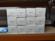 Twelve as new Medtronic Guardian 4 Glucose Sensor (REF: MMT-7040C1, EXP: 2025/09/12 or later).