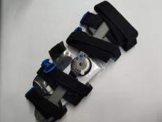 Five as new Ossur Rebound Post-OP Knee Support, Cool Foam, Universal (REF: B-8381480).