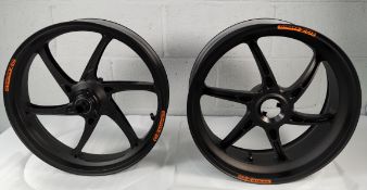 A set of Oz Racing motorbike wheel rims - size: 3,50 x 17 and 6,00 x 17, matt black, boxed (GASS-SBK