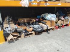 A large quantity of sport, fitness and leisure related items.