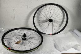 An as new Santa Cruz Reserve 30 D/H wheelset (29).