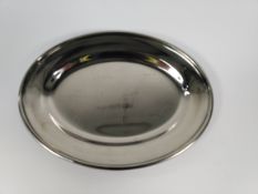 Sixteen as new stainless steel oval dishes, flat - 254mm (may show signs of long term storage).