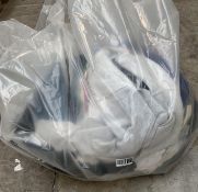 A quantity of as new clothing to include Zara, Hollister and related (large bag).