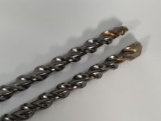 Two Milwaukee M2 SDS-plus drill bits 25mm x 1000mm (REF: 4932367030).