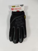 Ten Mechanix Wear Utility Gloves (H15-05-010), large, black.