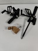 Adjustable foot pegs for Suzuki (sold as seen).