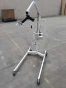 A pre-owned Oxford Healthcare Midi 170 mobile hoist (sold as seen).