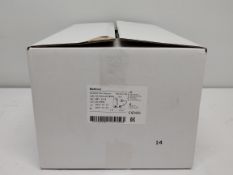 Eight as new Medtronic Minimed Mio Advance Infusion sets (REF: MMT- 242A, EXP: 2027/12/01 or later).