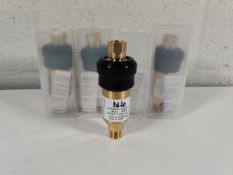 Four as new Hi-Lo Flashback Arrestor Resettable, Oxygen, 15 PSI (DOM: 2025, Model: DS2000).