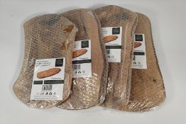 Four as new Erreke Olive Wood Cutting Board, 39x18 cm (EAN: 84366105704040) (stock image).