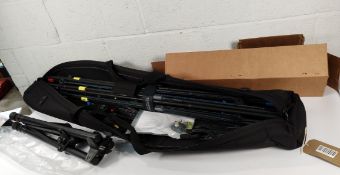 A BuddiHEX 6-band antenna 20-6m with bag (11422.BNC) and a Buddipole mast tripod (11420.BPT), both a