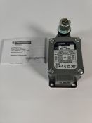 An as new 9007FTUB12M11 heavy duty position switch.