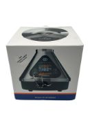 Storz & Bickel Volcano Hybrid Vaporizer with Starter Set (Sealed, damage to box) (EAN: 4260248822147