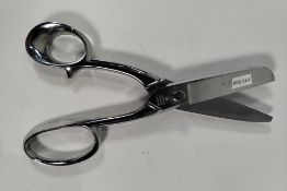 A Wusthof stainless steel fish shear 220mm (over 18s only).