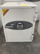 A Phoenix datacare series DS2000 safe with electronic lock (Comes with the code).