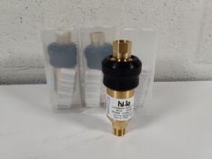 Three as new Hi-Lo Flashback Arrestor Resettable, Oxygen, 15 PSI (DOM: 2025, Model: DS2000).