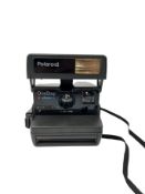c.1990s Polaroid 600 OneStep Close-Up Instant Camera (Sold as seen).