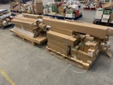 A quantity of assorted batten lighting and fittings. Est. 1427 items with an RRP of: £9,297