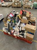 A quantity of electrical fixtures and fittings to include Firex mains powered heat alarm, Duracell b