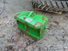 John Deere 900kg front weight block