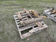 Tractor bracket for vegetable box mover
