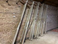 Quantity flourescent lights