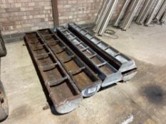 Quantity feed troughs