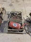 Quantity shackles and sundries