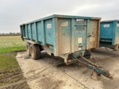 1987 Armstrong Holmes 10t grain trailer, hydraulic tailgate and grain chute, fixed drawbar, twin axl