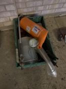 Quantity spray sundries