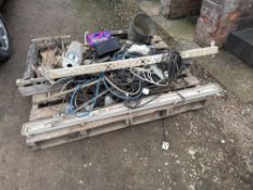 Quantity electrical sundries and mixed metal