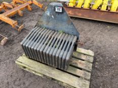 16No JCB 40kg front wafer weights on frame, linkage mounted