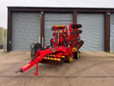 2012 Vaderstad Carrier CR925 9.25m hydraulic folding cultivator with 2013 Vaderstad Biodrill 360. Ca